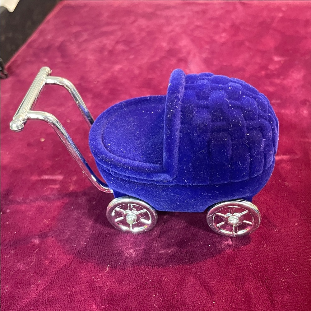 Miniature Blue Velvet Baby Stroller Carriage Ring Trinket‎ Keepsake Box